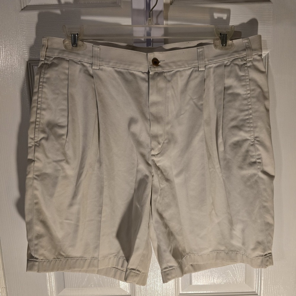 Jos A‎ Bank Travelers Collection Mens Khaki Chino Shorts Size 38 EUC